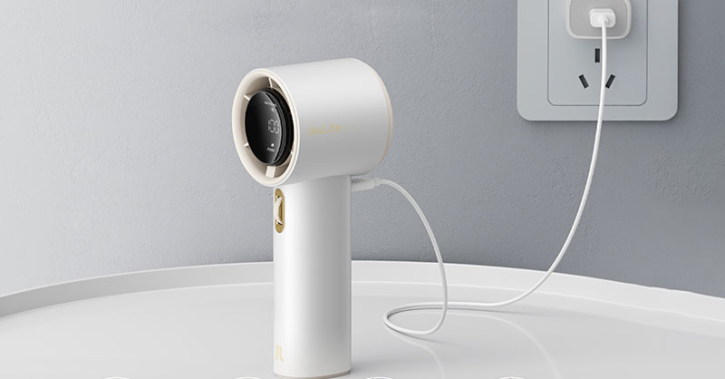 2025-fan6.jpg 2025-fan6.jpg